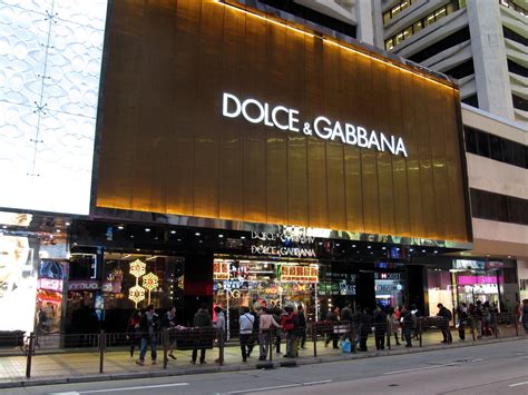 Dolce & Gabbana stores and boutiques in Panama.